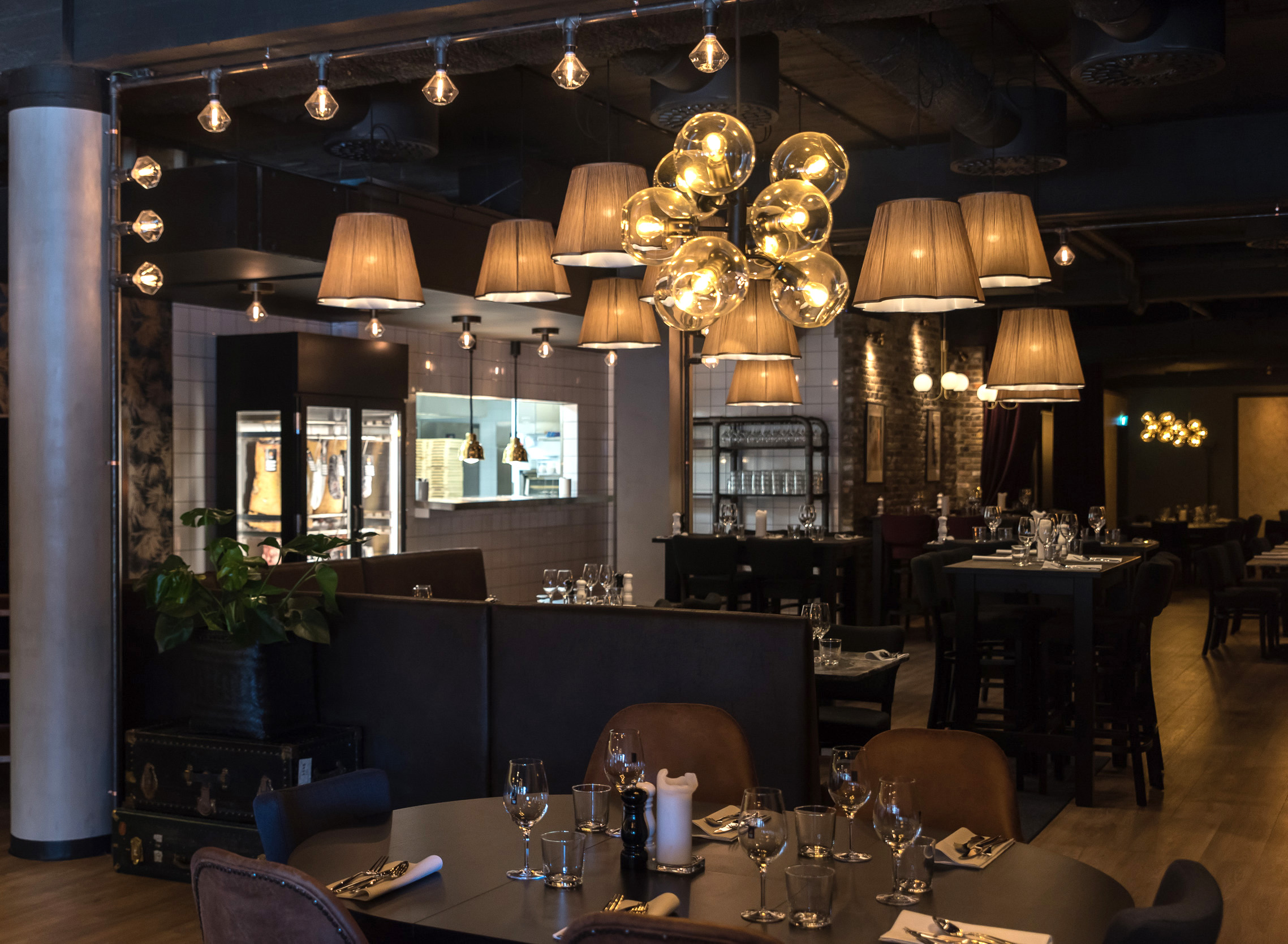 Hedda Interiör inreder restaurang Blackstone Steakhouse i Borlänge